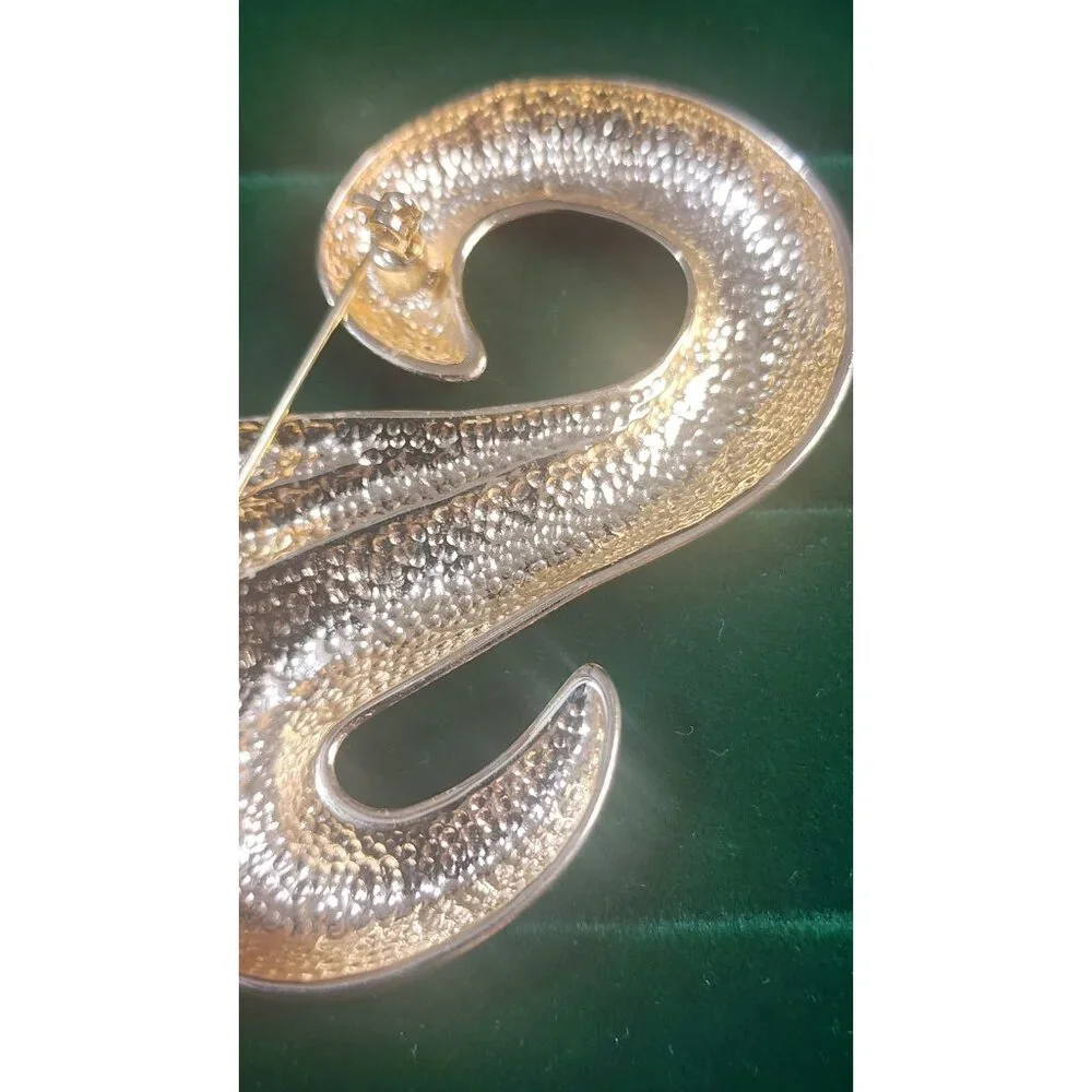Vintage 80s gold tone sculptural swirl brooch large abstract high polish